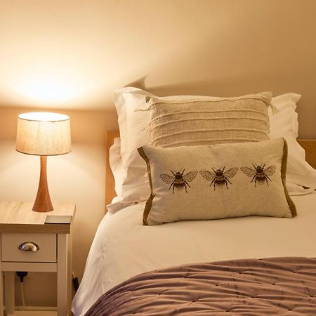 Hunters Lodge Inn Totnes Eksteriør billede